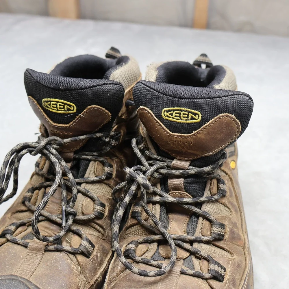 Keen Men 9 Hiking Boots‎ Brown Leather Targhee II Mid Trail Rugged Waterproof